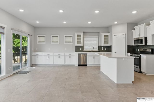 9518 Sterling Circle, Plattsmouth, NE 68048