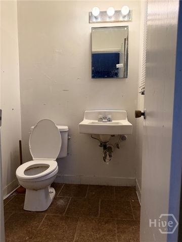 1611 Rosemary Street, Savannah, GA 31415