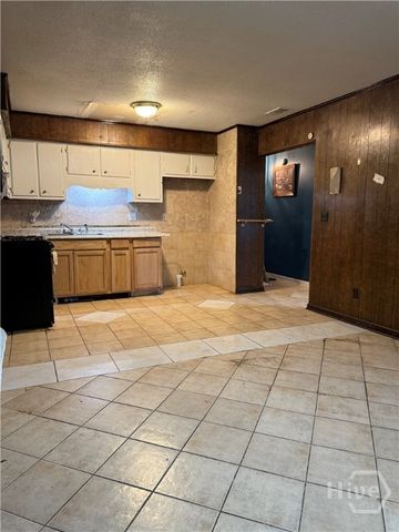 1611 Rosemary Street, Savannah, GA 31415