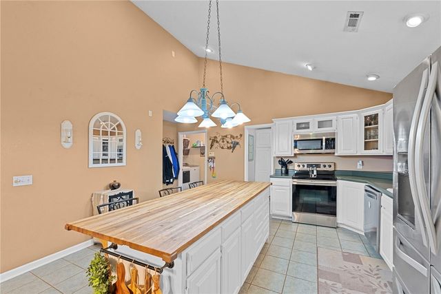 9225 Charles Street, Rogers, AR 72756