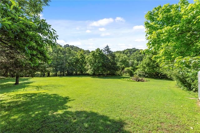 9225 Charles Street, Rogers, AR 72756