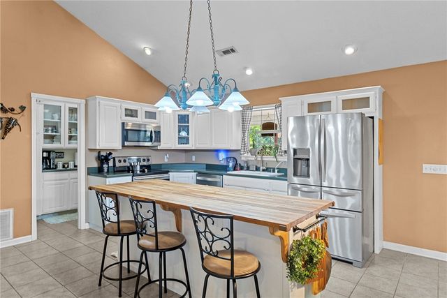 9225 Charles Street, Rogers, AR 72756