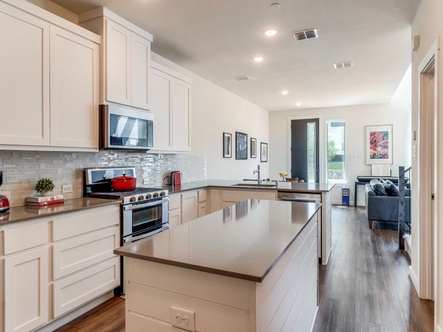 613 Collier Drive, Plano, TX 75075