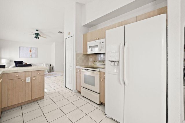 363 SW 161st Avenue, Pembroke Pines, FL 33027