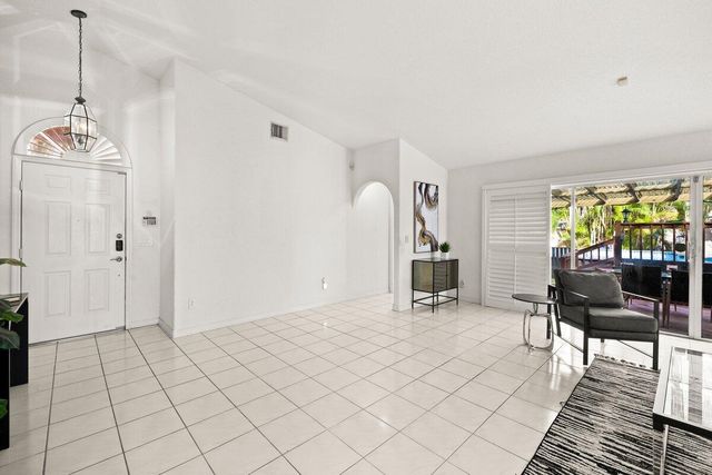 363 SW 161st Avenue, Pembroke Pines, FL 33027