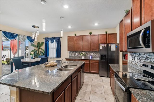 11804 BLUEGRASS FIELD COURT, Riverview, FL 33579
