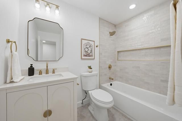 12306 Gay Rio Drive, Lakeside, CA 92040