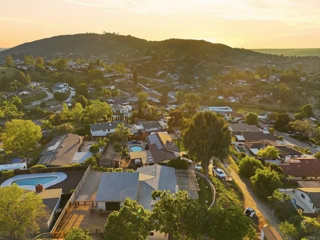 12306 Gay Rio Drive, Lakeside, CA 92040