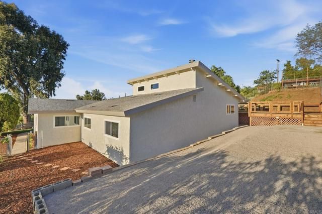 12306 Gay Rio Drive, Lakeside, CA 92040