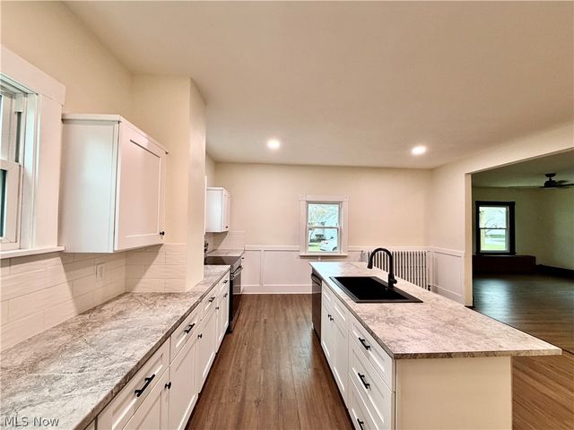 559 Jackson Street, Hubbard, OH 44425