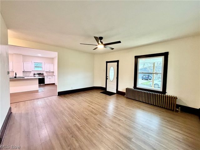 559 Jackson Street, Hubbard, OH 44425