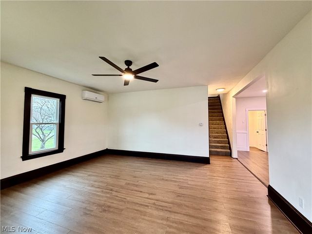 559 Jackson Street, Hubbard, OH 44425