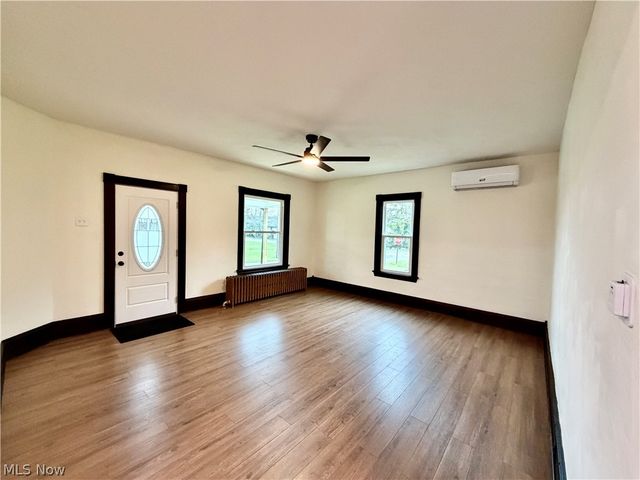 559 Jackson Street, Hubbard, OH 44425