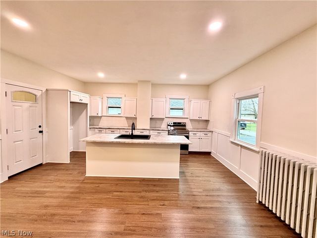 559 Jackson Street, Hubbard, OH 44425