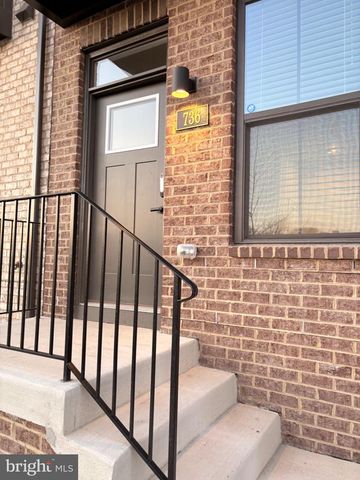 736 WATTS ST, Baltimore, MD 21217