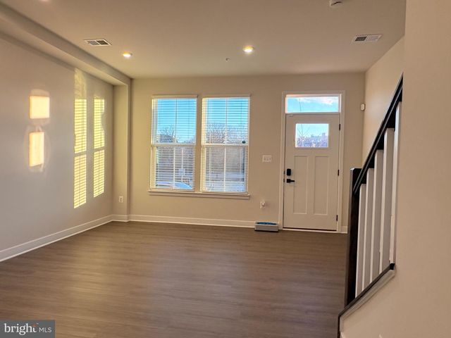 736 WATTS ST, Baltimore, MD 21217