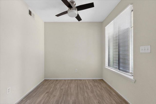 1481 Center Street Apt 1301, Mount Pleasant, SC 29464
