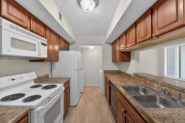 1481 Center Street Apt 1301, Mount Pleasant, SC 29464