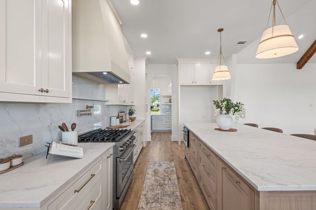 12160 Riek Road, Krum, TX 76249