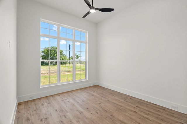 12160 Riek Road, Krum, TX 76249