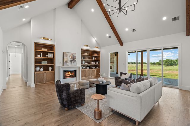 12160 Riek Road, Krum, TX 76249