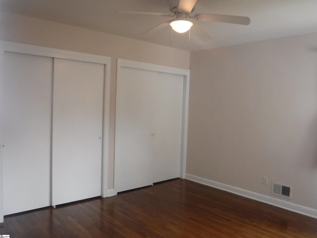 222 Woodview Avenue, Spartanburg, SC 29306