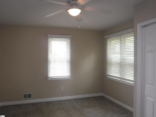 222 Woodview Avenue, Spartanburg, SC 29306