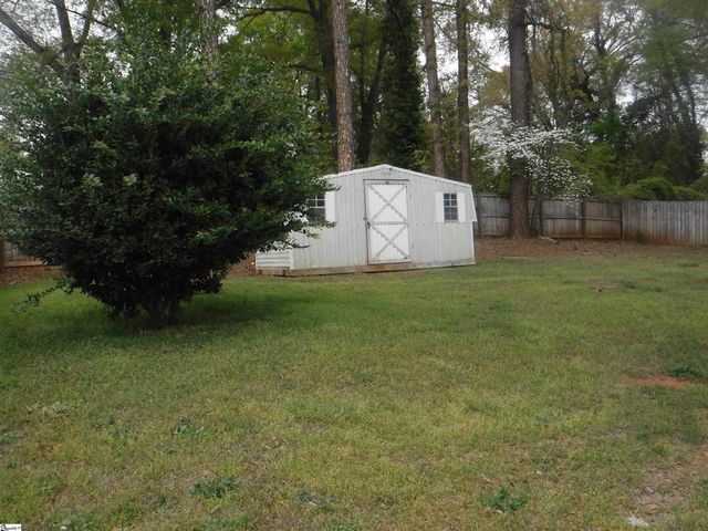 222 Woodview Avenue, Spartanburg, SC 29306