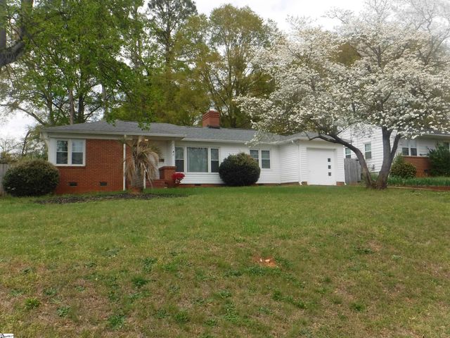 222 Woodview Avenue, Spartanburg, SC 29306