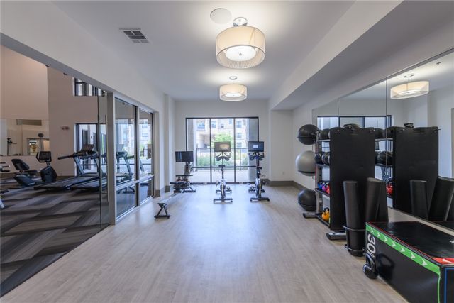 2700 Old Denton Road 4450, Carrollton, TX 75007