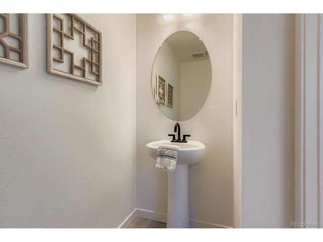 15172 W 69th Pl, Arvada, CO 80007