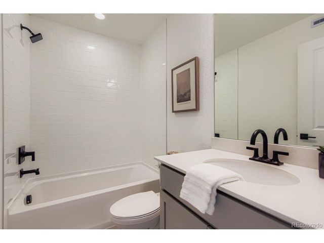 15172 W 69th Pl, Arvada, CO 80007