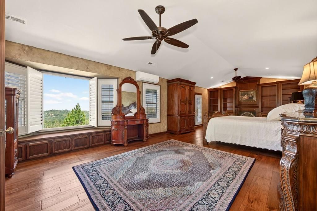 Image 10 of property listing at 13331 Valley Vista Court, Pine Grove, CA 95665
