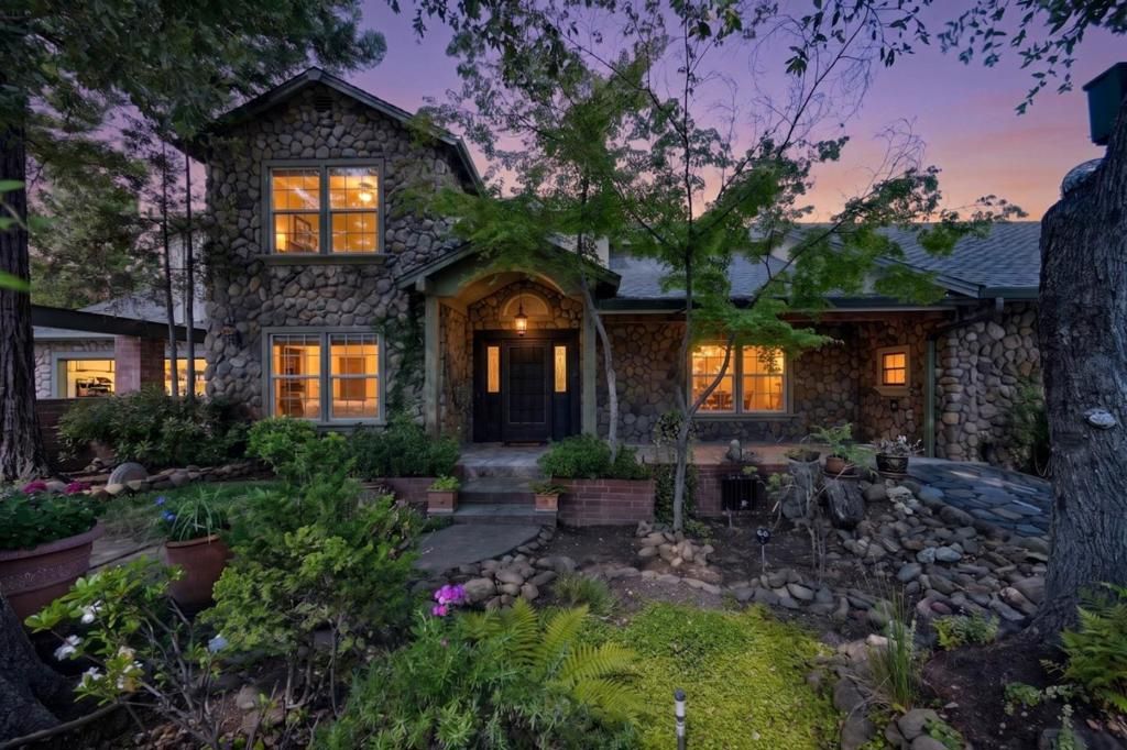 Image 2 of property listing at 13331 Valley Vista Court, Pine Grove, CA 95665