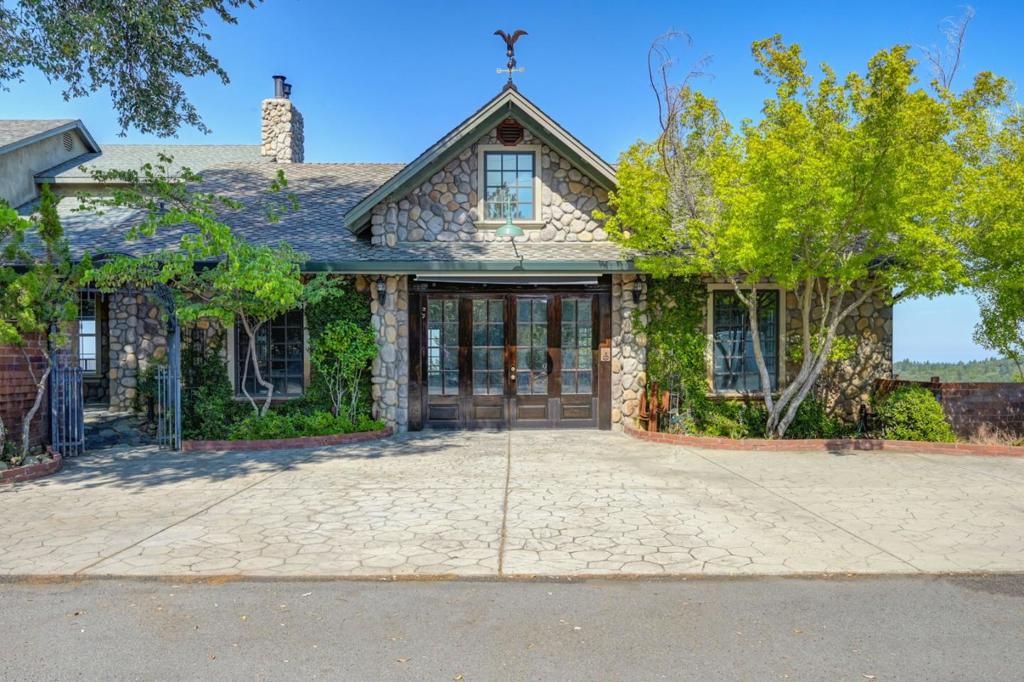 Image 4 of property listing at 13331 Valley Vista Court, Pine Grove, CA 95665