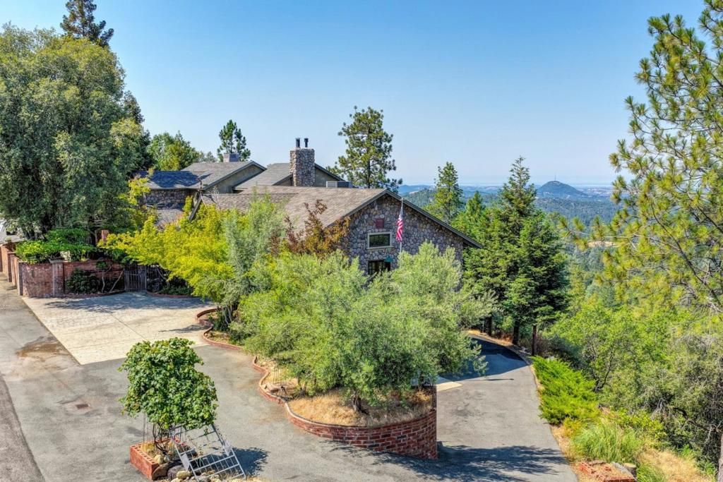 Image 47 of property listing at 13331 Valley Vista Court, Pine Grove, CA 95665
