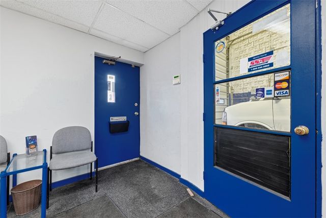 4225 Main St, Bloomfield, PA 15224