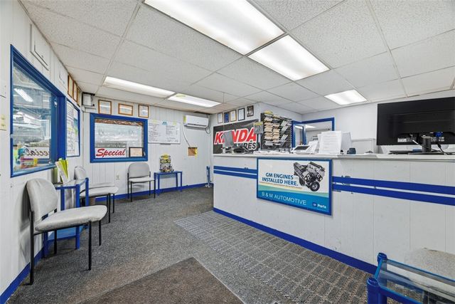 4225 Main St, Bloomfield, PA 15224