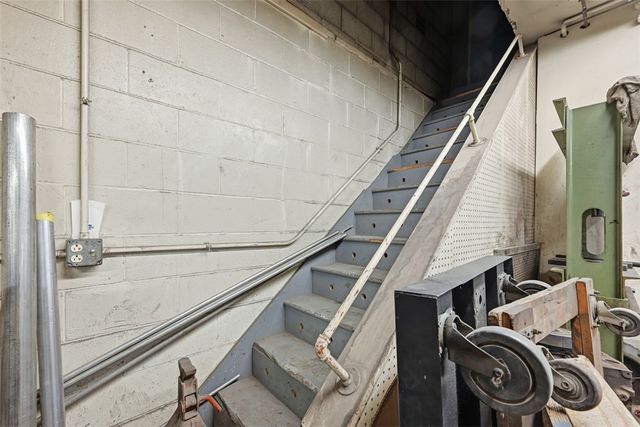 4225 Main St, Bloomfield, PA 15224