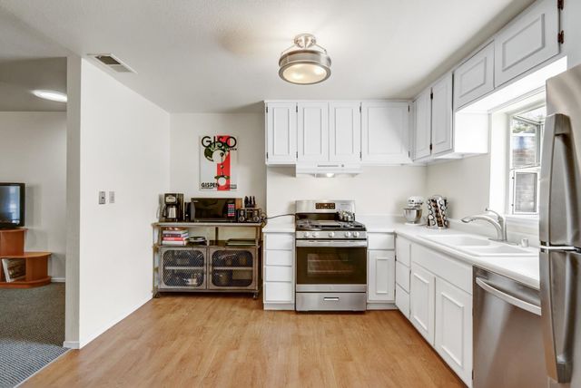 4013 Winters St, Sacramento, CA 95838
