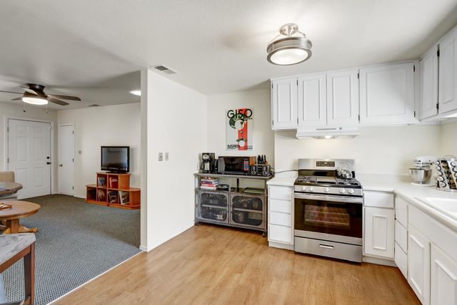 4013 Winters St, Sacramento, CA 95838
