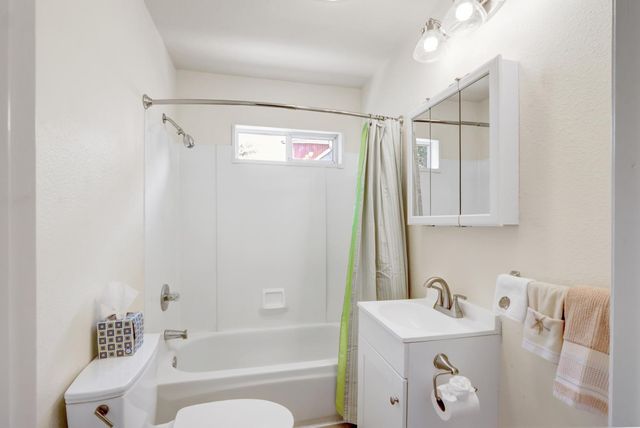 4013 Winters St, Sacramento, CA 95838