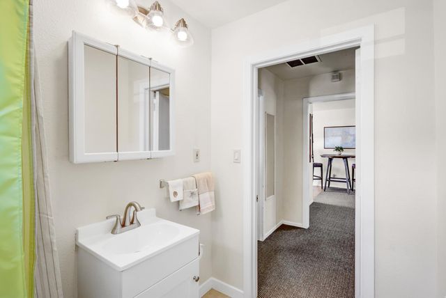 4013 Winters St, Sacramento, CA 95838