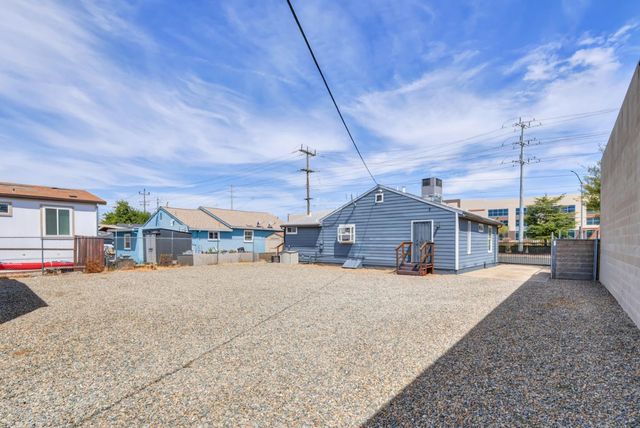 4013 Winters St, Sacramento, CA 95838