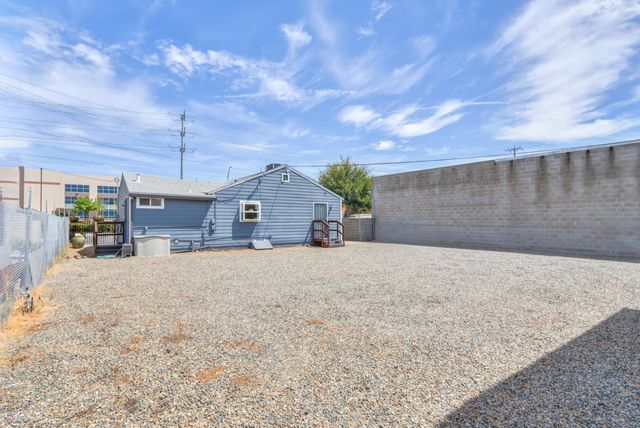 4013 Winters St, Sacramento, CA 95838