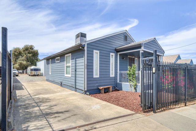 4013 Winters St, Sacramento, CA 95838