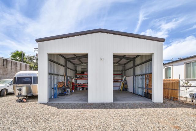 4013 Winters St, Sacramento, CA 95838
