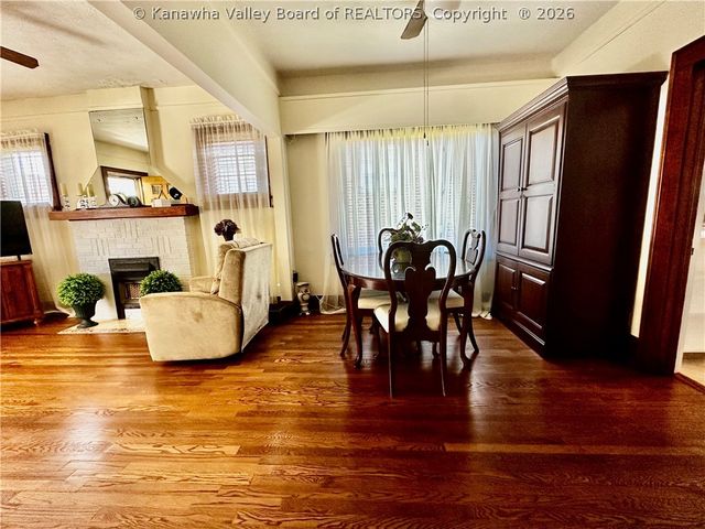 331 17th Street, Dunbar, WV 25064