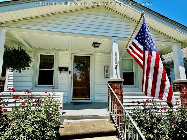 331 17th Street, Dunbar, WV 25064