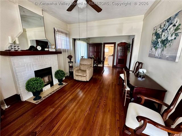331 17th Street, Dunbar, WV 25064